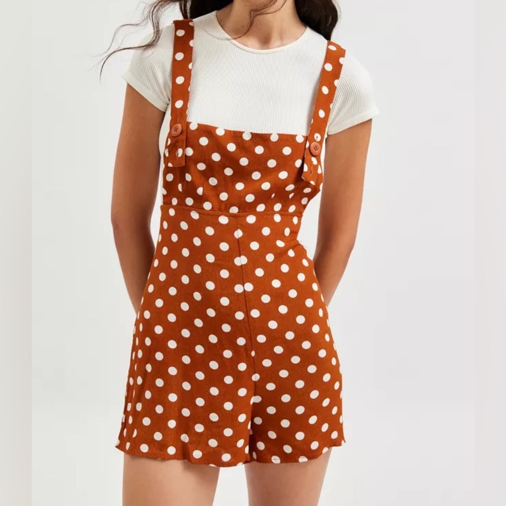 NWOT UO Kimchi Blue Stephie Shift Romper